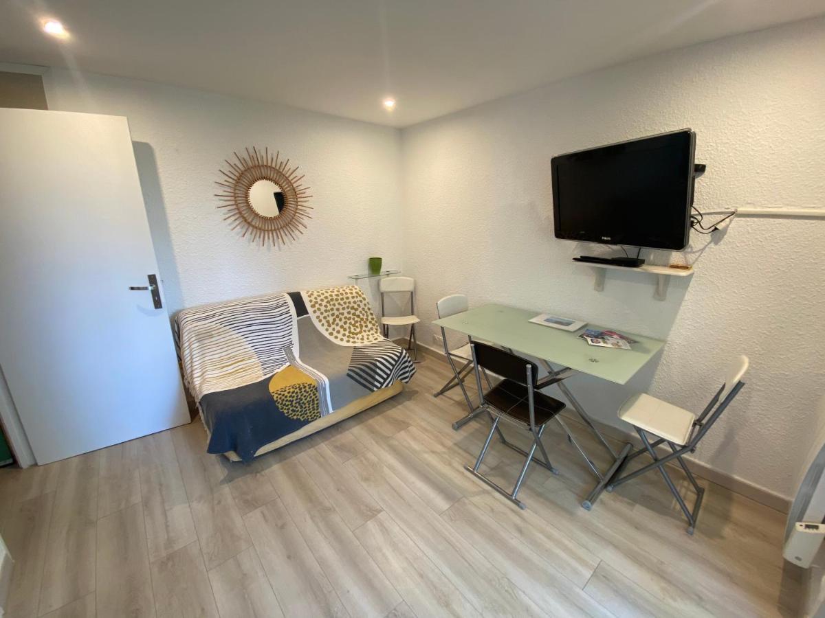 Appartement Bord De Mer - St Raphael Corniche D'Or Сен-Рафаель Екстер'єр фото