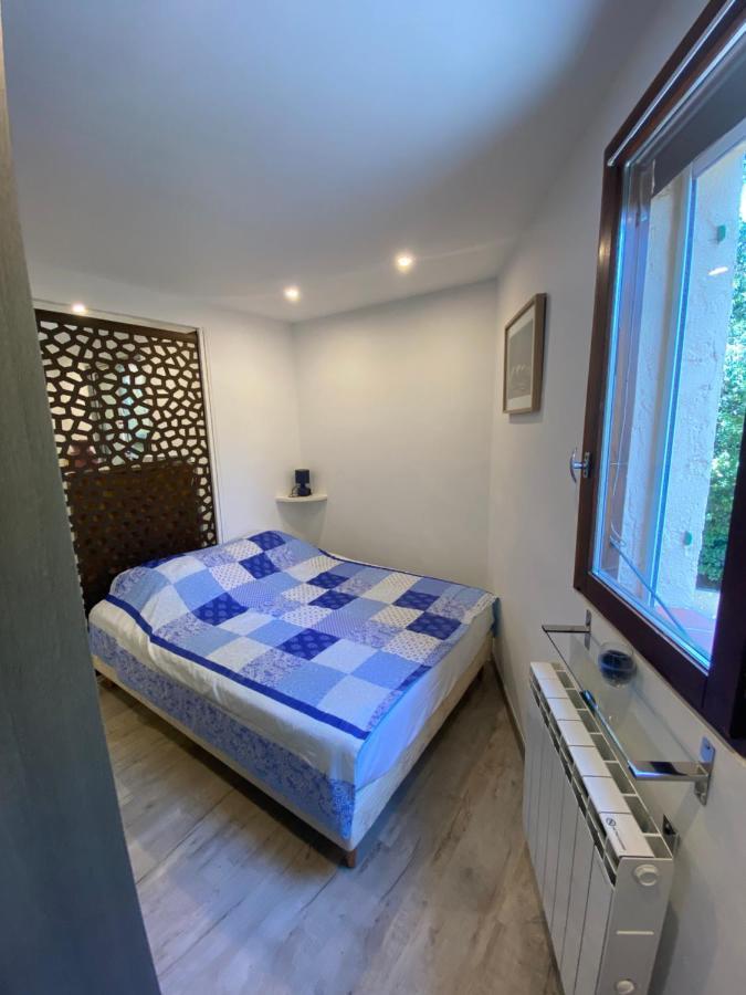 Appartement Bord De Mer - St Raphael Corniche D'Or Сен-Рафаель Екстер'єр фото
